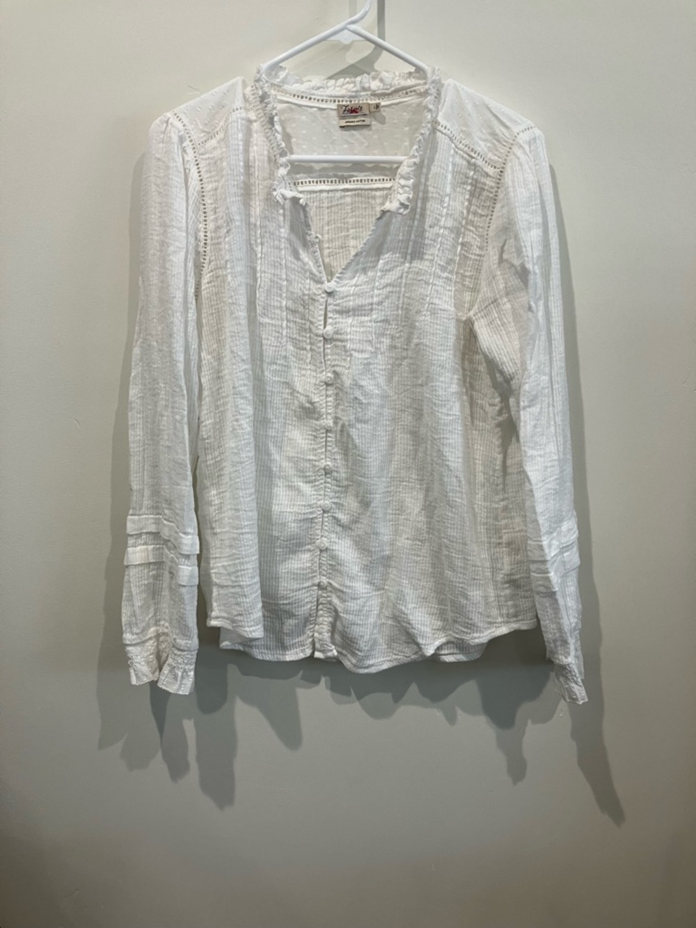 Faherty Organic Cotton White Ruffled V-Neck Button Blouse